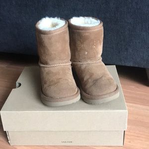 Ugg Classic II - Toddler 7
